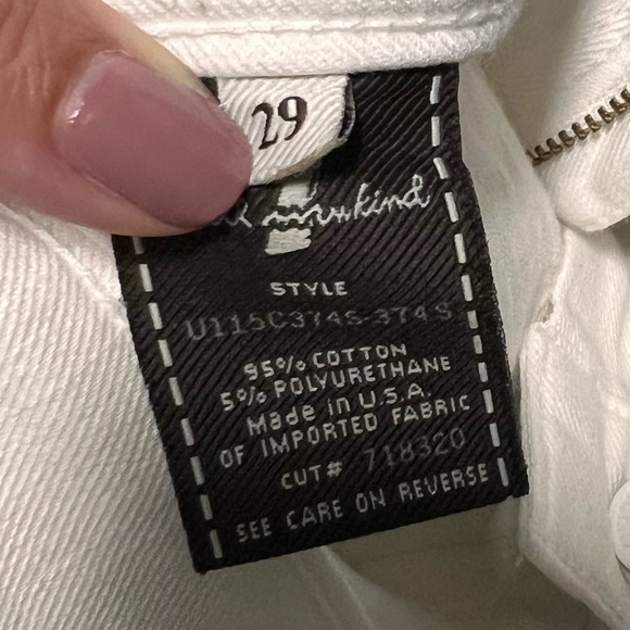 Sold!!7 for All Mankind White Dojo Wide Leg Jeans... Size 29 - Picture 6 of 11